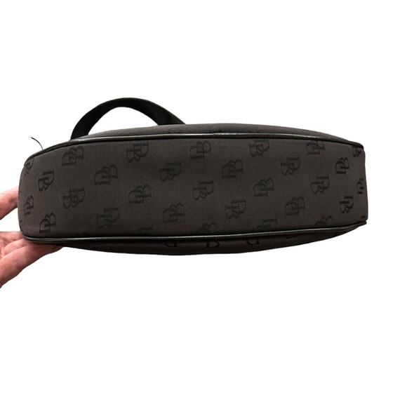 Dooney Bourke navy signature vintage handbag hobo shape great condition. 90’s - Picture 4 of 7